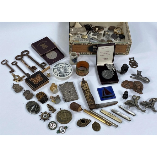684 - A selection of silver plate and other collectables; Putti riding dolphins etc.