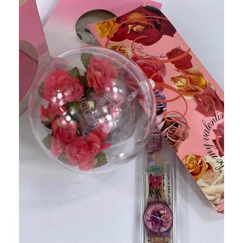 709A - A Swatch Watch originally boxed Mother's Day Special 2000 Bouquet Pour Maman No GN186 (1999);  ... 