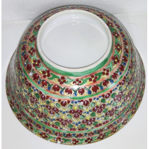 408 - A Chinese Bencharong bowl with polychrome colouring, diam. 17cm