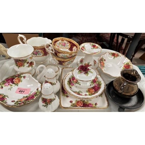 491 - A small selection of Old Country Roses decorative china, etc., by Royal Albert