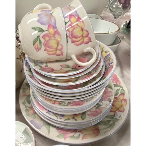 529 - A Royal Doulton Expressions Blooms pattern service for 4 place settings, other china