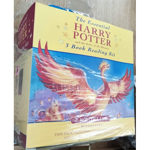 388 - ROWLING (J.K) - The Essential Harry Potter and the Order of the Phoenix 3 Book Reading Kit, 1st edit... 