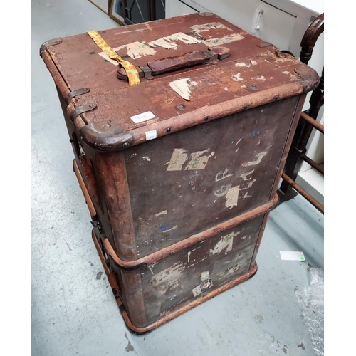 915B - A vintage travel trunk