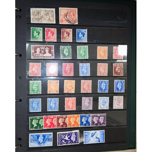 224 - GB and COMMONWEALTH, a collection of stamps in 2 stockbooks