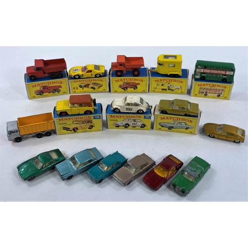 317 - 16 vintage Matchbox vehicles 15, 18, 28, 33, 36, 43, 48 and 74 boxed