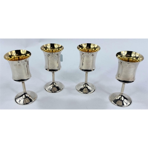 702 - A set 4 pedestal sherry cups in parcel gilt silver, maker A.T.C., Birmingham 1973, 9.3 oz