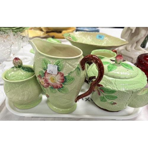 454 - A selection of Carlton green salad ware:  teapot; jug; bowls; etc., 9 pieces approx