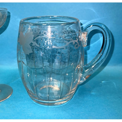 459 - A large cut & etched glass tankard; a set of 6 slice cut Champagne/cocktail glasses; a selection... 