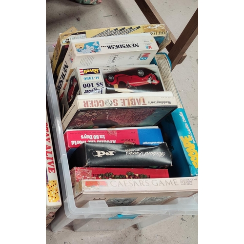 211 - A selection of vintage board games etc