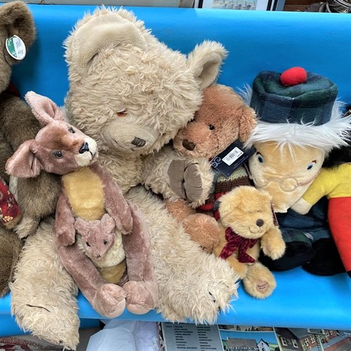 301b - A box of mixed Teddy Bears including Merrythought