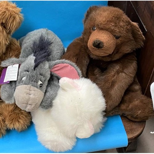 301e - A box of mixed Teddy bears