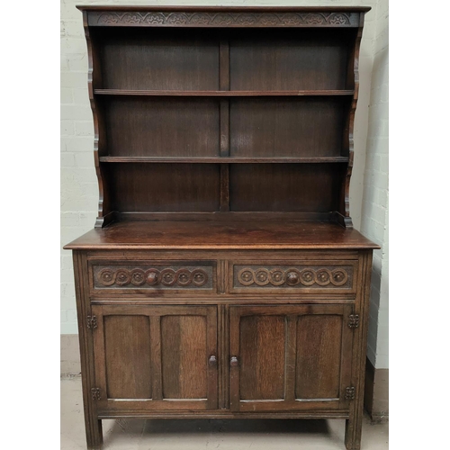 1004 - A reproduction oak Welsh dresser, 2 shelves, 2 drawers, 2 cupboards