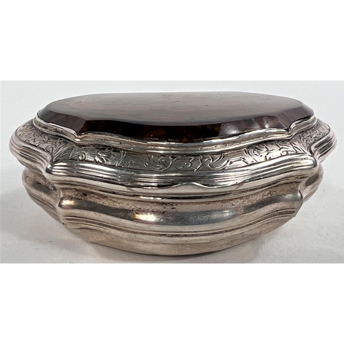 784 - A 19th century continental silver snuffbox of cushion form, polished veined agate to lid, reeded bor... 