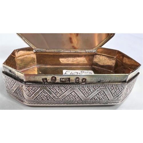 796 - An early 19th century silver snuff box inset agate top of shaped octagonal form, parcel gilt interio... 