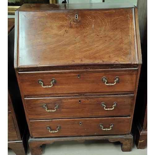 903 - A Georgian mahogany fall front bureau with three drawers bellow and fitted interior, 71x97cm 