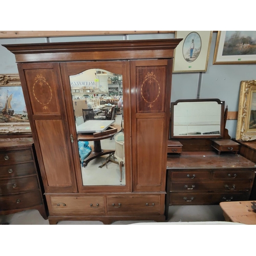 919a - An Edwardian inlaid mahogany single door wardrobe with base drawer and near matching dressing table ... 