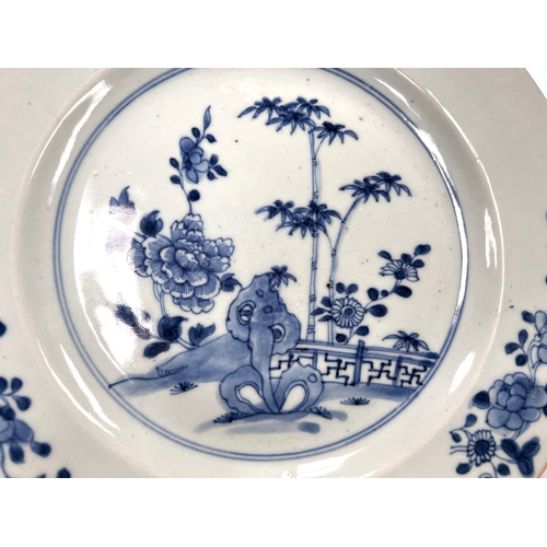 454 - An  18th century blue & white plate with traditional decoration, diameter 24cm