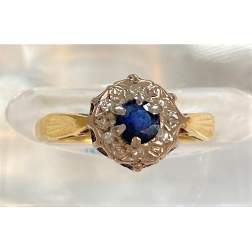 657 - 2 9 carat hallmarked gold dress rings, 1 set with oval Tanzanite stone 1.3carats, size L/M, the othe... 