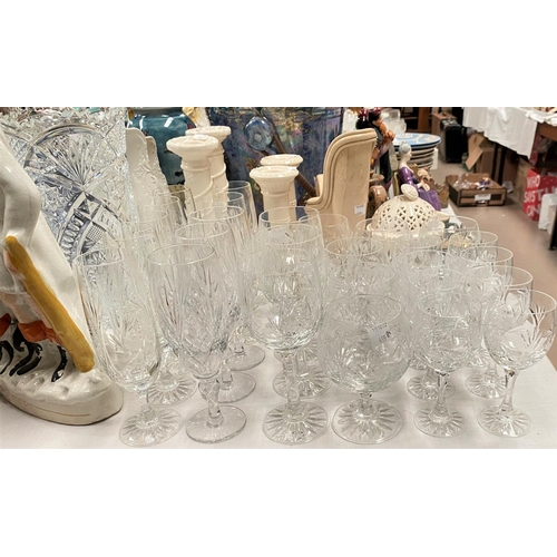 499A - A set of 7 leaded cut glass Champagne glasses, 6 Brandy glasses, other leaded cut glass etc