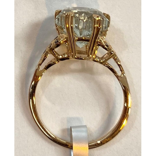 667 - A lady's 9 carat gold dress ring set central large Wobito snowflake prasiolite, 4.11 carats, ea... 