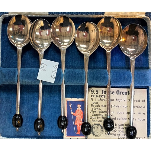 658 - An ornate set of teaspoons and tongs, pastry forks, etc., cased; other cased cutlery