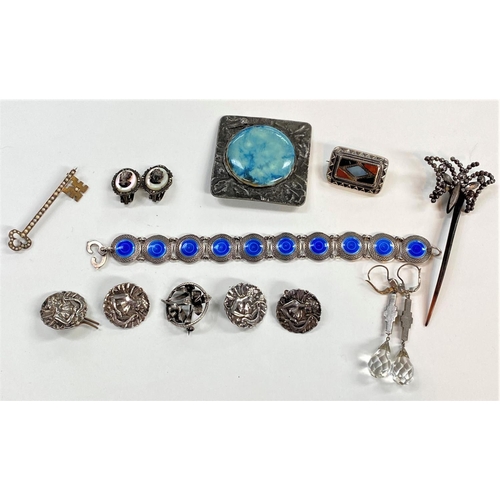 730 - An Art Nouveau set of 4 silver buttons; a Victorian agate set brooch; a blue enamel and white metal ... 