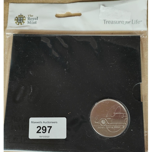 297 - James Bond £5 coin (in pack) Bond - James Bond