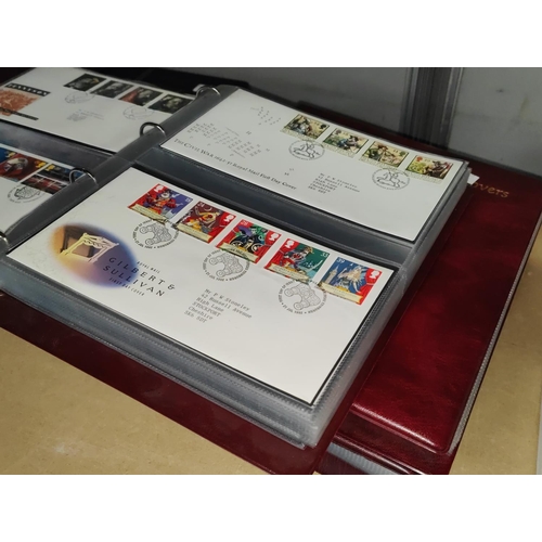 361 - GB: QEII: three albums of modern first day covers