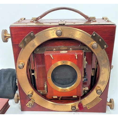 20 - A Thornton Packard mahogany and brass plate camera, with plates, in original case, e Imperial Triple... 