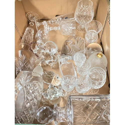 89 - A selection of Christmas collectables, glassware, decanters etc