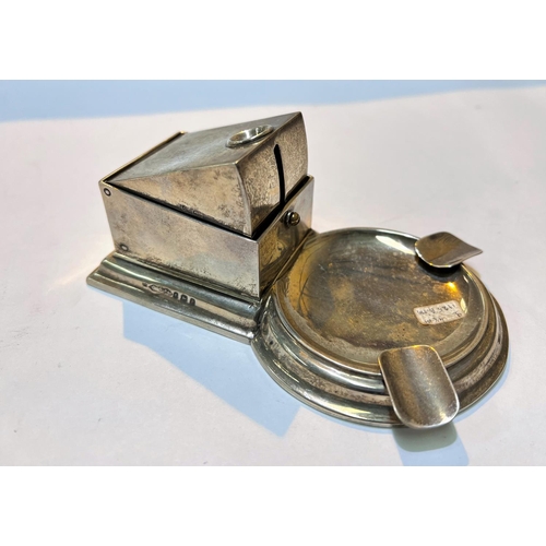 698 - A hallmarked silver Art Deco table top cigar cutter and ashtray, Birmingham 1925, gross 3.9oz