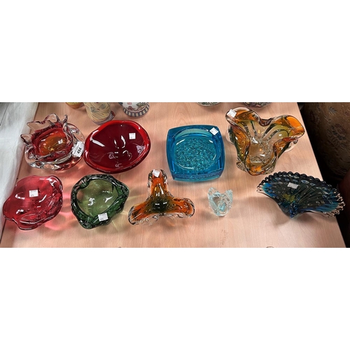 494 - A Whitefriars style bubble glass ash tray, other similar Art Glass items