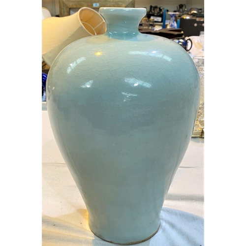 467 - A large Chinese Mai Ping shaped celadon crackle style vase with wide shoulder and thin neck, ht. 30c... 