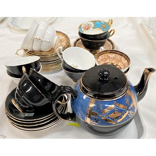 552 - A Paragon Harlequin and similar part tea set, 44 pieces approx, and teapot