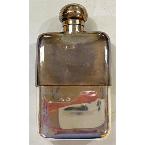 676 - A hallmarked silver hip flask, London 1911, 7.25oz