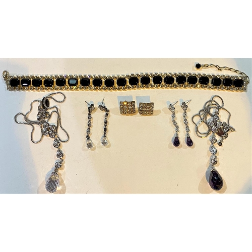 713 - A selection of costume jewellery:  Newbridge Silverware, 2 pairs of earrings and 2 pendants, al... 