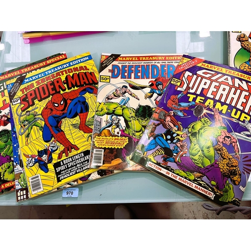 316A - A collection of Marvel oversized Treasury Edition comics, The Fabulous Fantastic Four, The Hulk etc ... 