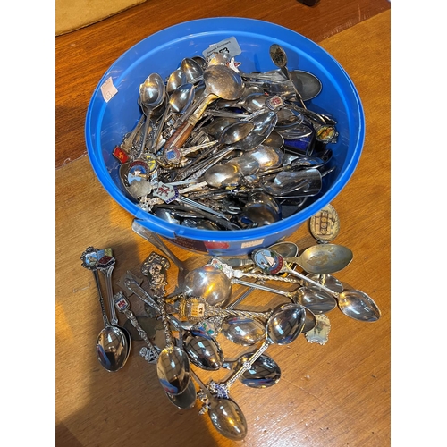 653 - A very large collection of silver plated and white metal souvenir spoons, a good selection having fi... 