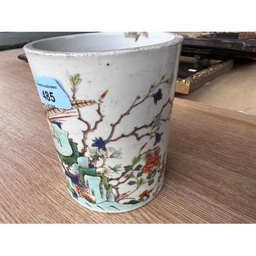 485 - A Chinese ceramic brush pot, famille vert decoration (chips to rim) height 14cm