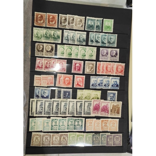 304 - Spain VG mint collection in stockbok 1850-1970's many good items/sets and noted 1926 Air 4p (2), 192... 