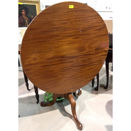 1024 - A 19th century mahogany tilt top supper table on 3 feet, turned column with good sized top, 91cm