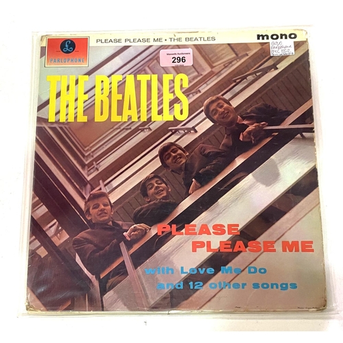 296 - The Beatles:  Please Please Me, mono, PMC 1202, gold and black label 2nd issue (vinyl - surface... 