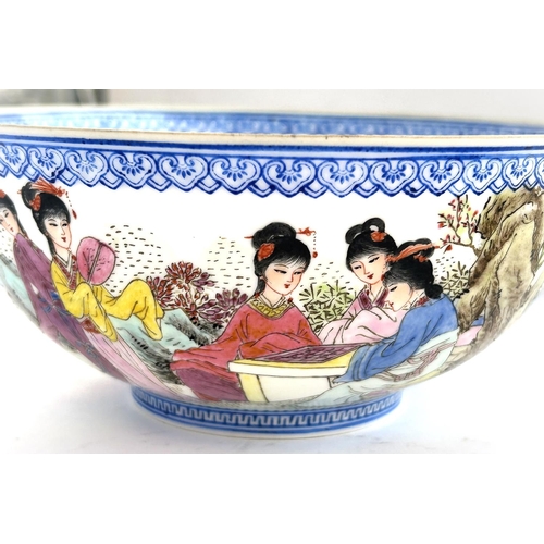 439 - 3 Chinese Republic period eggshell porcelain dishes decorated with traditional scenes, dia