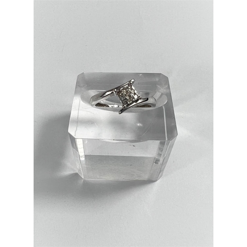 685 - A modern 9 carat white gold ring with 9 small diamonds in square setting, size L, 2gm