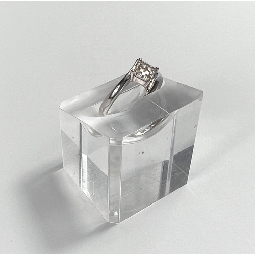 685 - A modern 9 carat white gold ring with 9 small diamonds in square setting, size L, 2gm