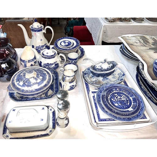 466 - A Rington's blue and white Willow pattern part dinner and tea service and a selection of other blue ... 