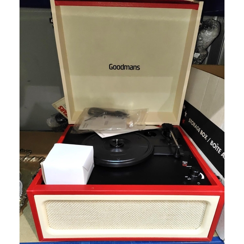 33 - A Goodmans RETRO record player in orange and cream, record cleaners