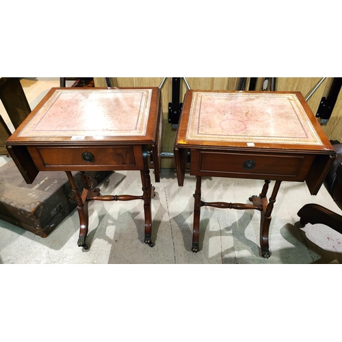 922 - A reproduction pair of dwarf Sutherland occasional tables in mahogany; a reproduction mahogany ... 