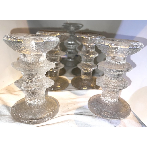 580 - A modern pair of glass candlesticks 