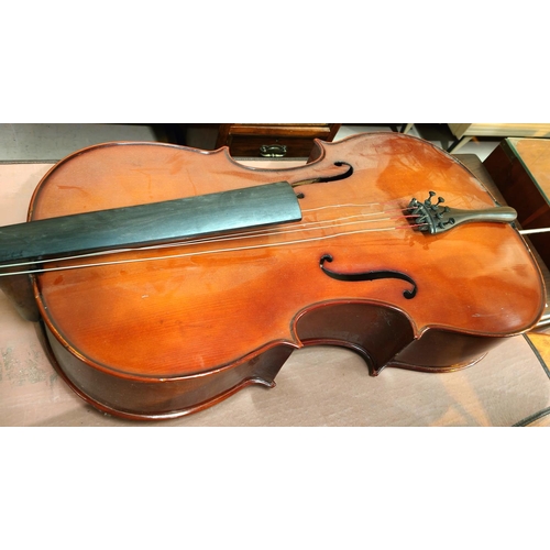 342 - A Modern good quality full size cello with two piece back, scrolling head decoration, L122cm